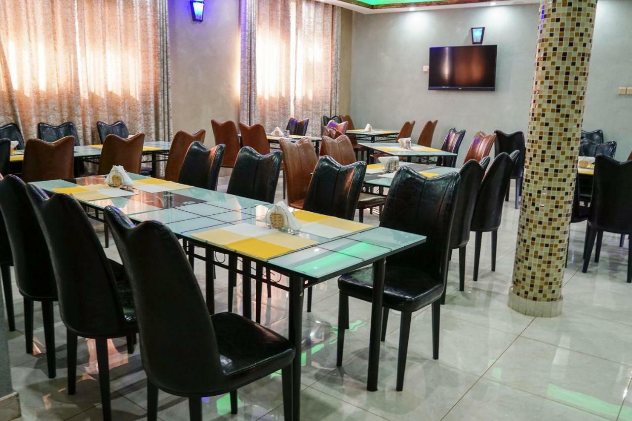 Rubax Motel Mbarara Екстериор снимка